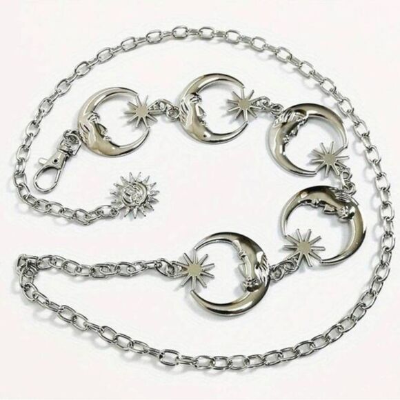 HALLOWEEN SALE Vintage Silver Bohemian Sun and Moon Chain Belt - Picture 3 of 6
